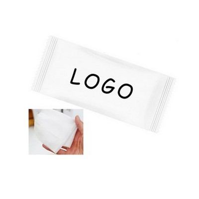 Convenient Single-Use Moist Towelettes