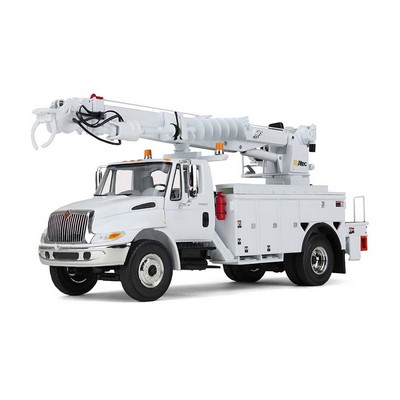 International DuraStar with Digger Derrick Body