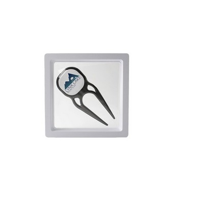 Cuatro Divot Tool in Levit8 Window Box