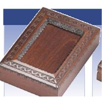 Wood Bordered Box w/Picture Frame Lid (7 3/4"x5 7/8"x2 1/8")