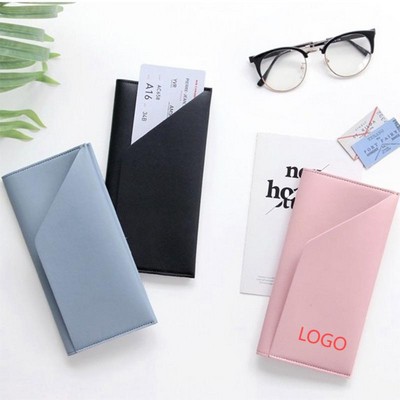 The Voyager Envelope Passport Case