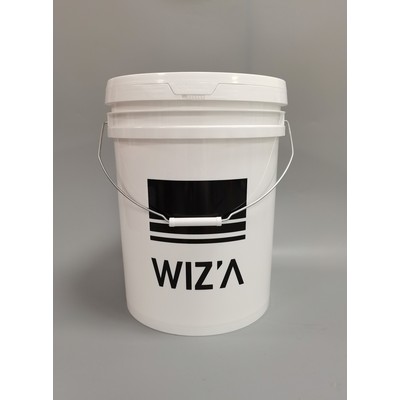 5-Gallon Plastic Bucket with Lid & Handle