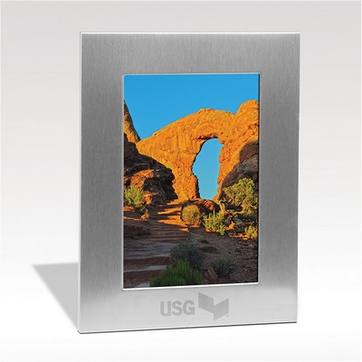 Silver Acclaim Frame 9"