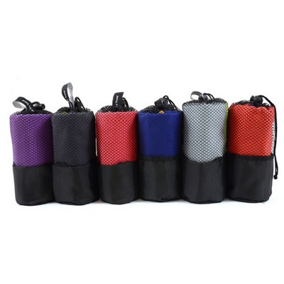 Microfiber Beach Towel with Net Carrying Pouch