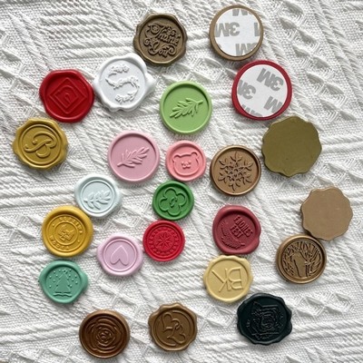 Self-Closing Glasses Bag