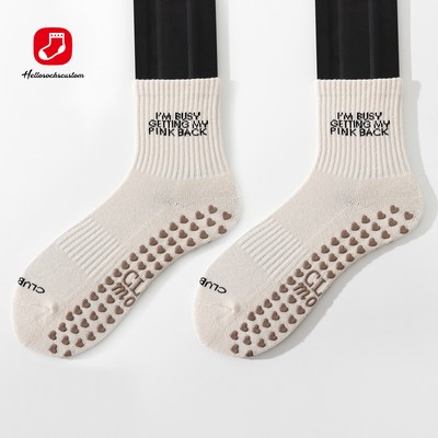 High Quality Custom Design Grip Yoga Pilates Logo Socks