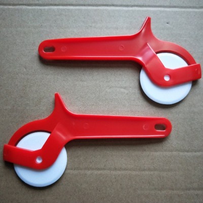 Long Handle Pizza Cutter
