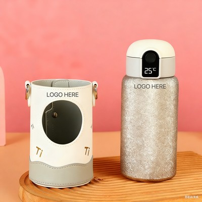 Kids Titanium Water Bottle with Sleeve, Straw, and Temperature Display 500ml